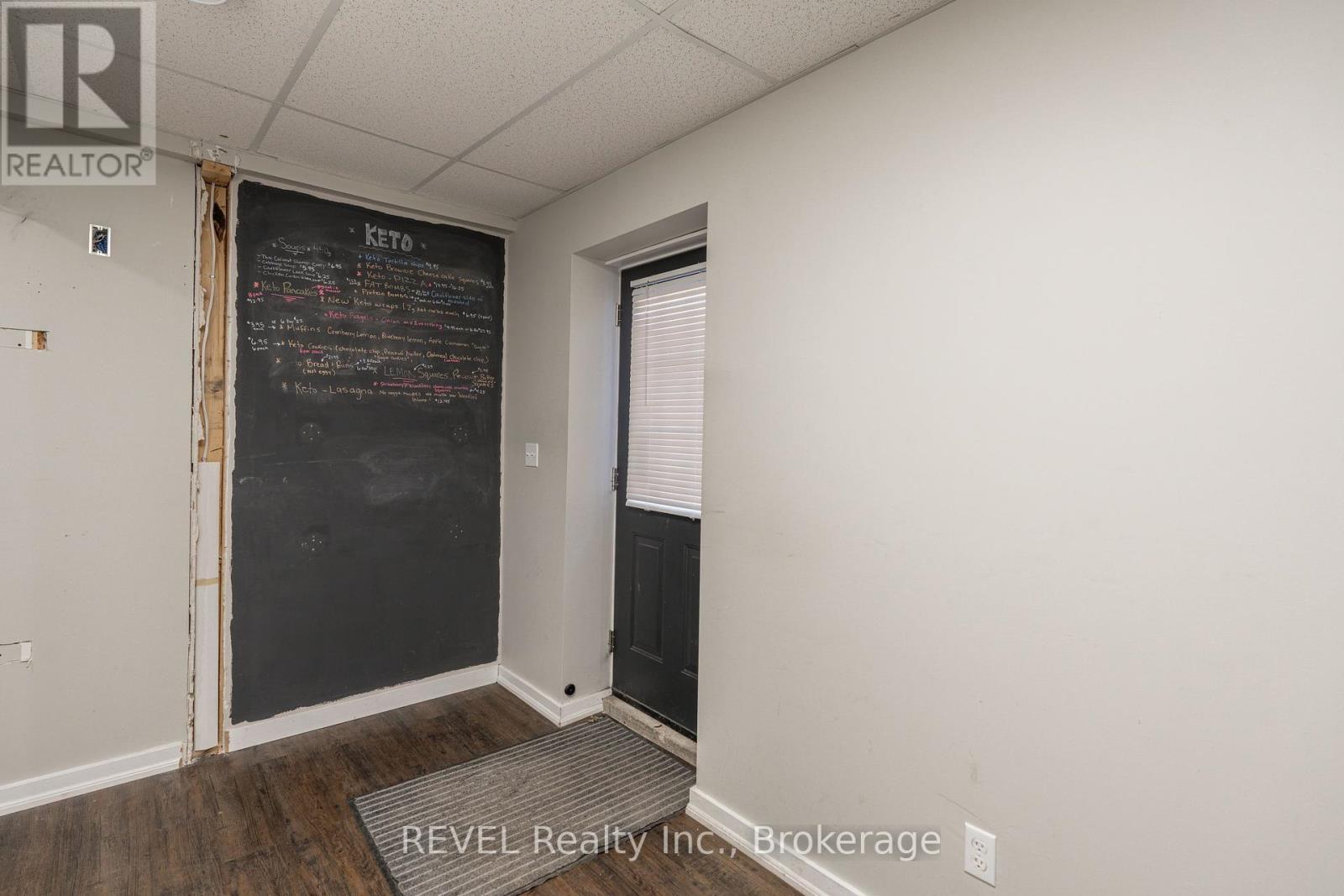 












782 CANBORO ROAD

,
Pelham (Fenwick),




Ontario
L0S1C0


