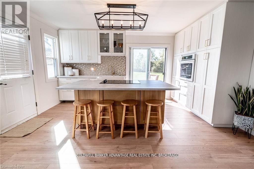 












802 HIGHWAY 20

,
Pelham (Fenwick),




Ontario
L0S1C0


