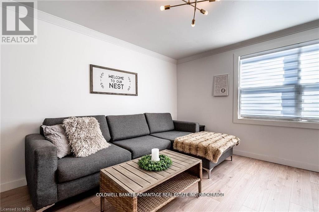 












802 HIGHWAY 20

,
Pelham (Fenwick),




Ontario
L0S1C0

