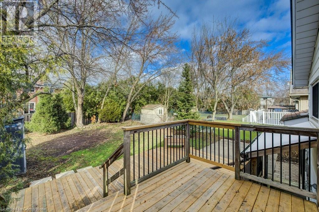 












582 CHAMBERLAIN Road

,
Burlington,




Ontario
L7L2V5

