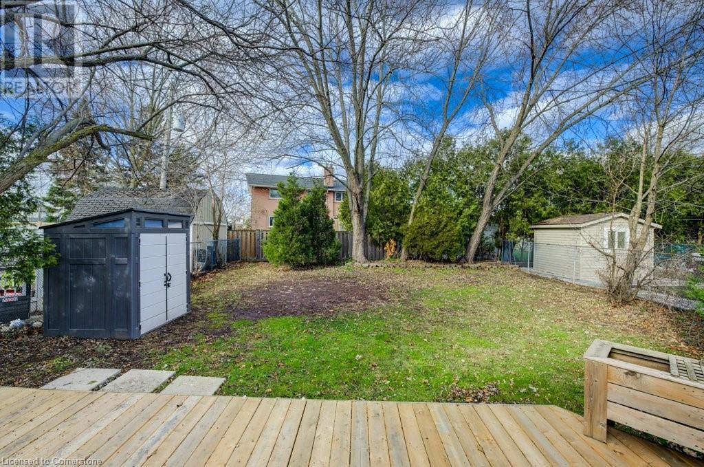 












582 CHAMBERLAIN Road

,
Burlington,




Ontario
L7L2V5

