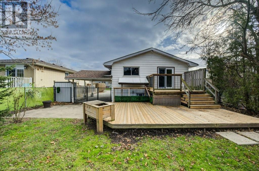 












582 CHAMBERLAIN Road

,
Burlington,




Ontario
L7L2V5

