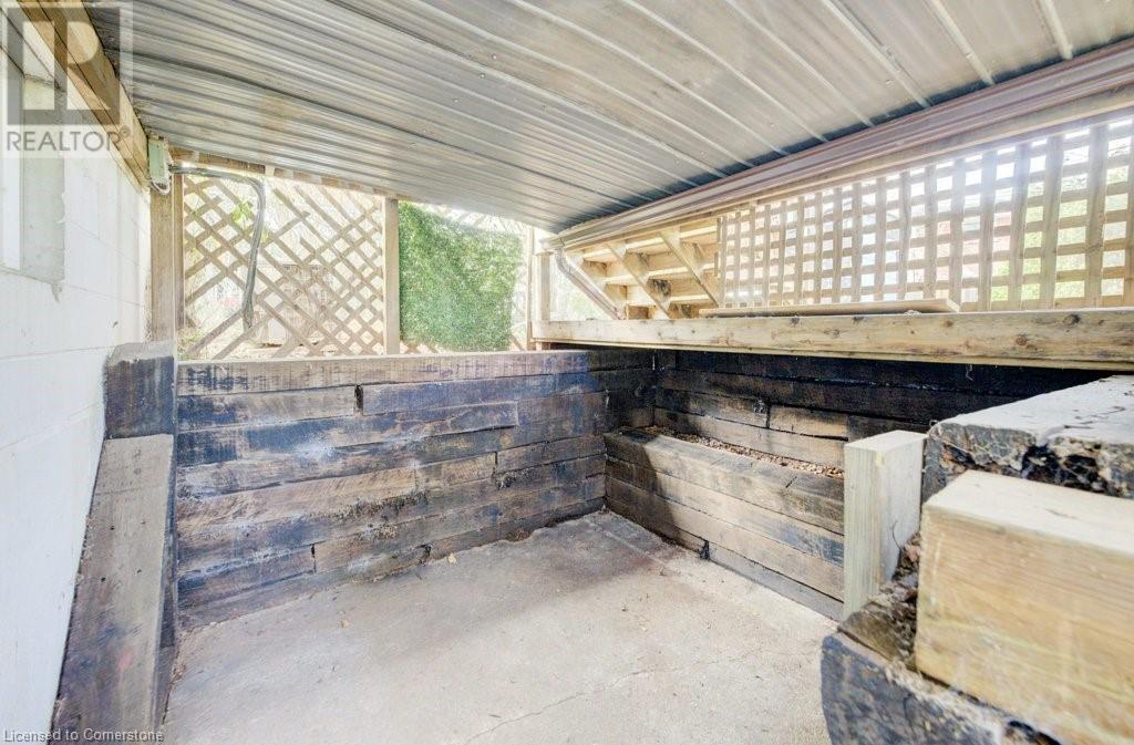 












582 CHAMBERLAIN Road

,
Burlington,




Ontario
L7L2V5

