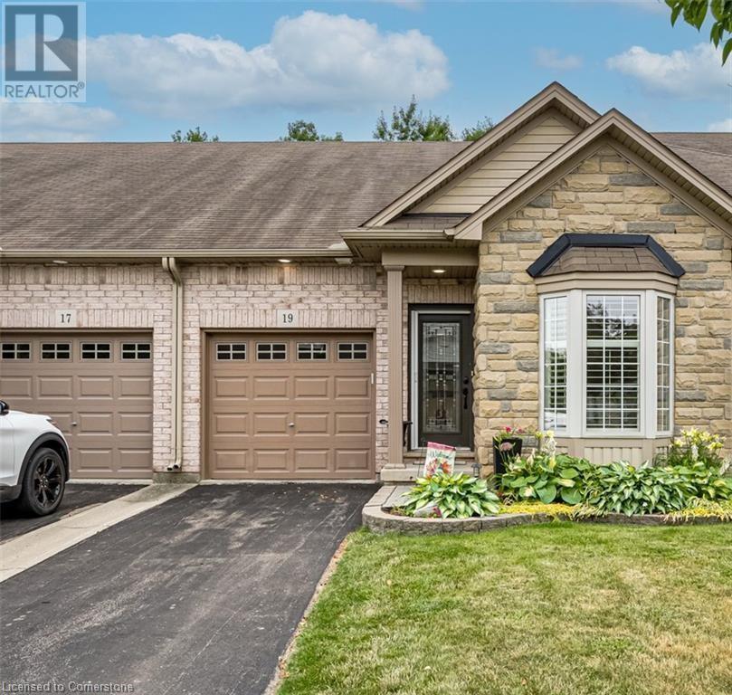 












19 TALLFOREST Trail

,
Glanbrook,




Ontario
L9B0B7

