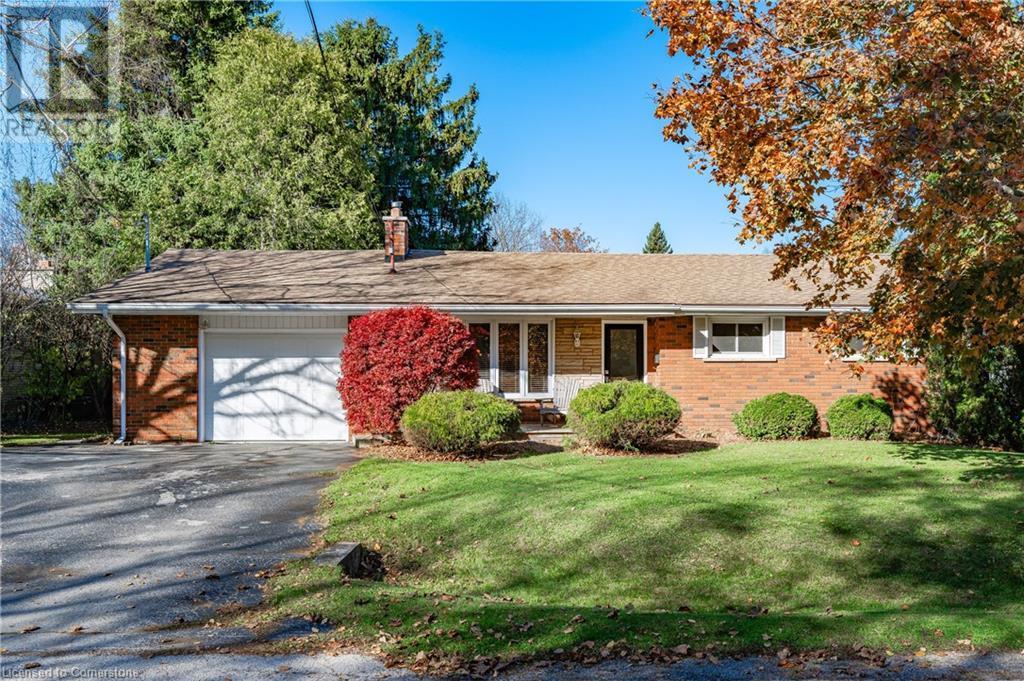 












375 CLARENDON Drive

,
Ancaster,




Ontario
L9G2Z1

