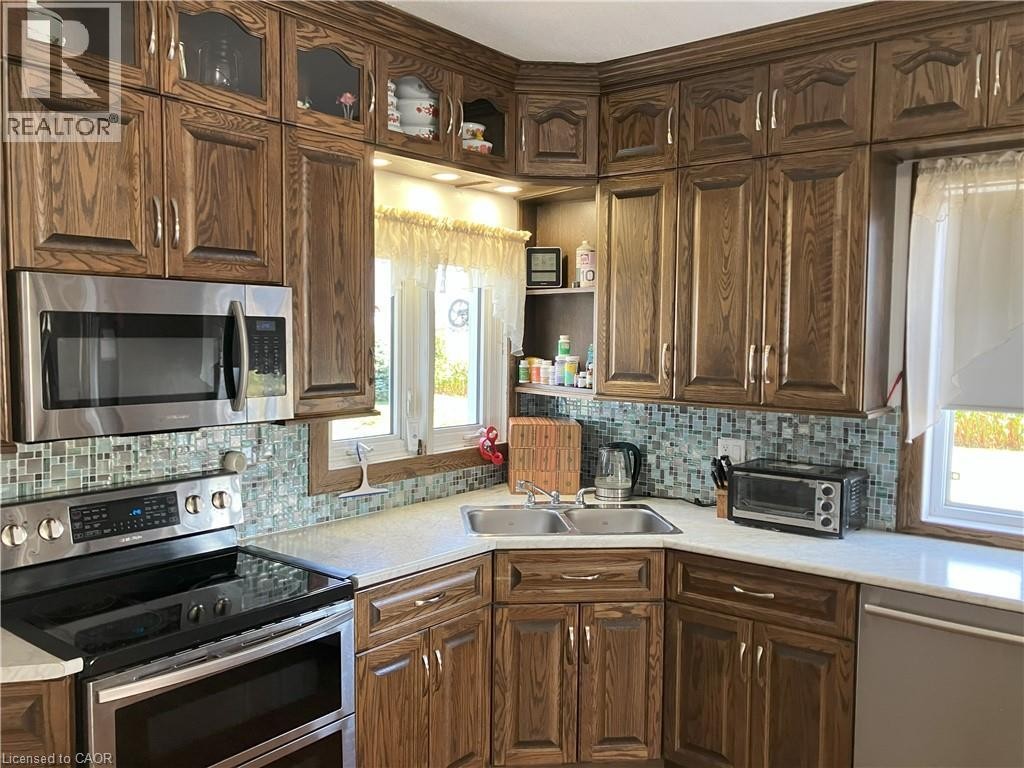 












1716 BRUCE RD 86 Road

,
Lucknow,




Ontario
N0G2H0

