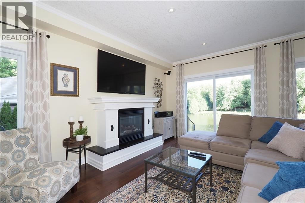 












530 ST ANDREW Street E

,
Fergus,




Ontario
N1M1R6

