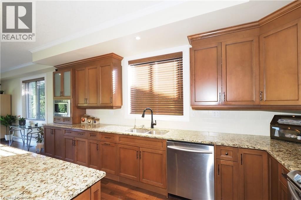 












530 ST ANDREW Street E

,
Fergus,




Ontario
N1M1R6

