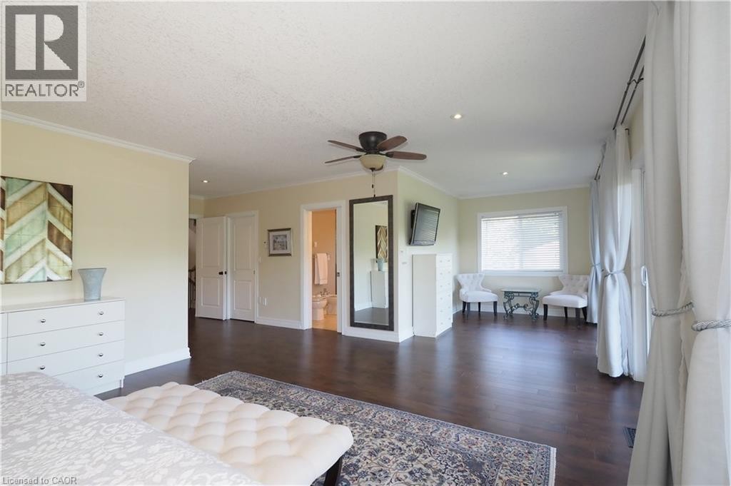 












530 ST ANDREW Street E

,
Fergus,




Ontario
N1M1R6

