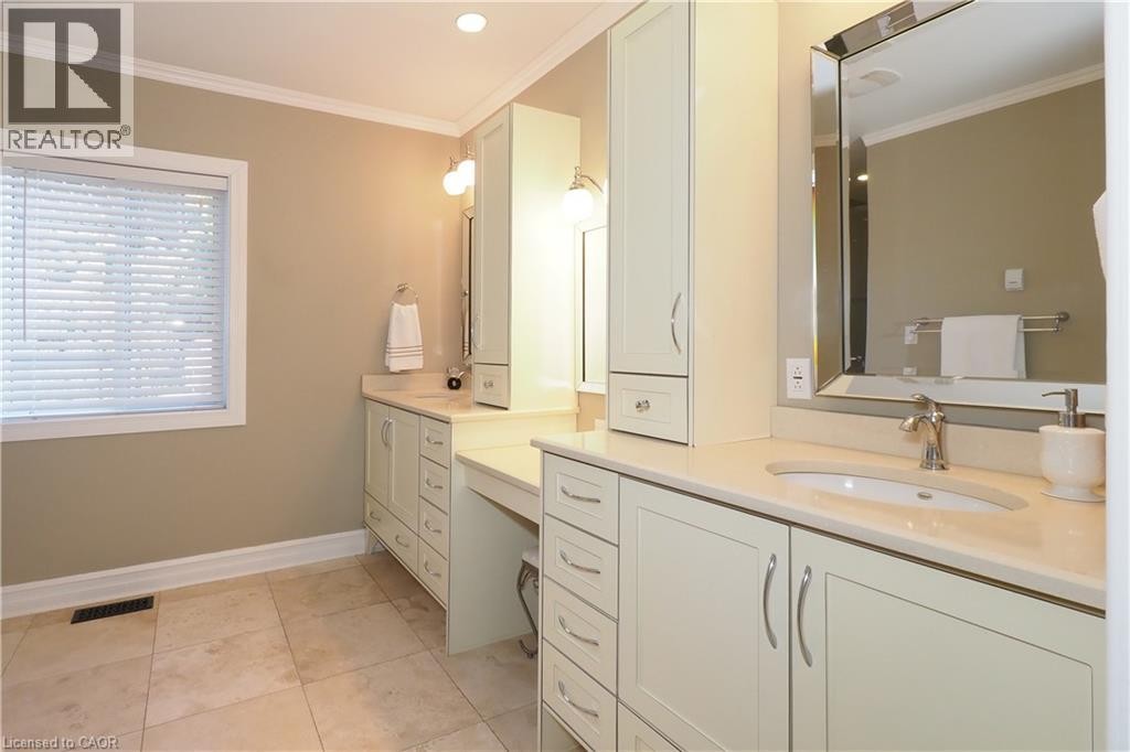 












530 ST ANDREW Street E

,
Fergus,




Ontario
N1M1R6

