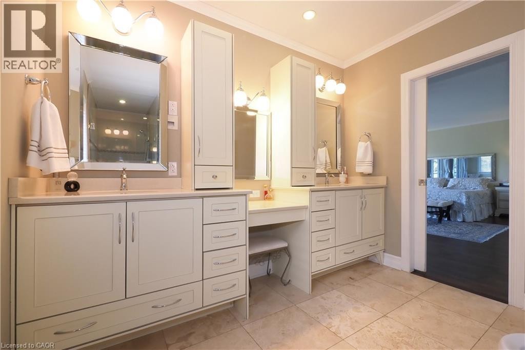 












530 ST ANDREW Street E

,
Fergus,




Ontario
N1M1R6

