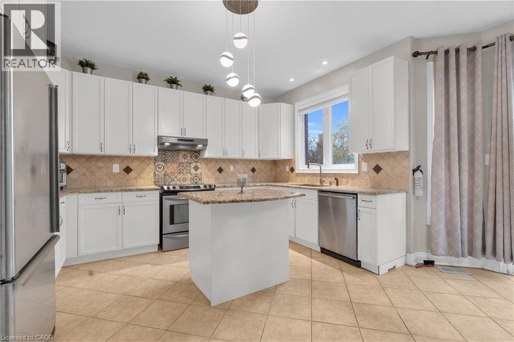 












75 CHASE Crescent

,
Cambridge,




Ontario
N3C0B3

