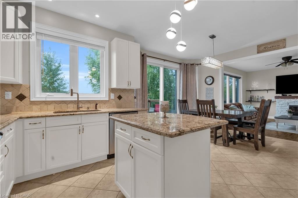 












75 CHASE Crescent

,
Cambridge,




Ontario
N3C0B3

