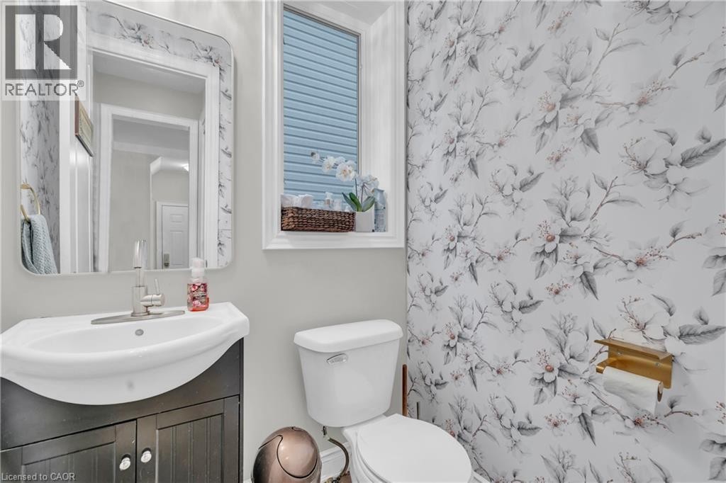 












75 CHASE Crescent

,
Cambridge,




Ontario
N3C0B3

