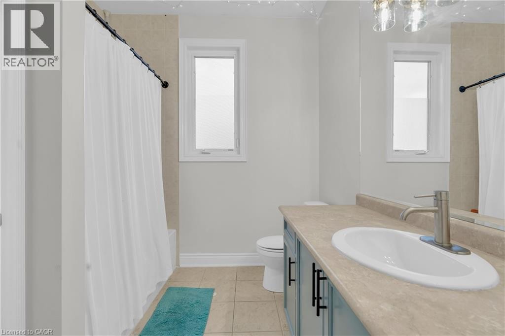 












75 CHASE Crescent

,
Cambridge,




Ontario
N3C0B3

