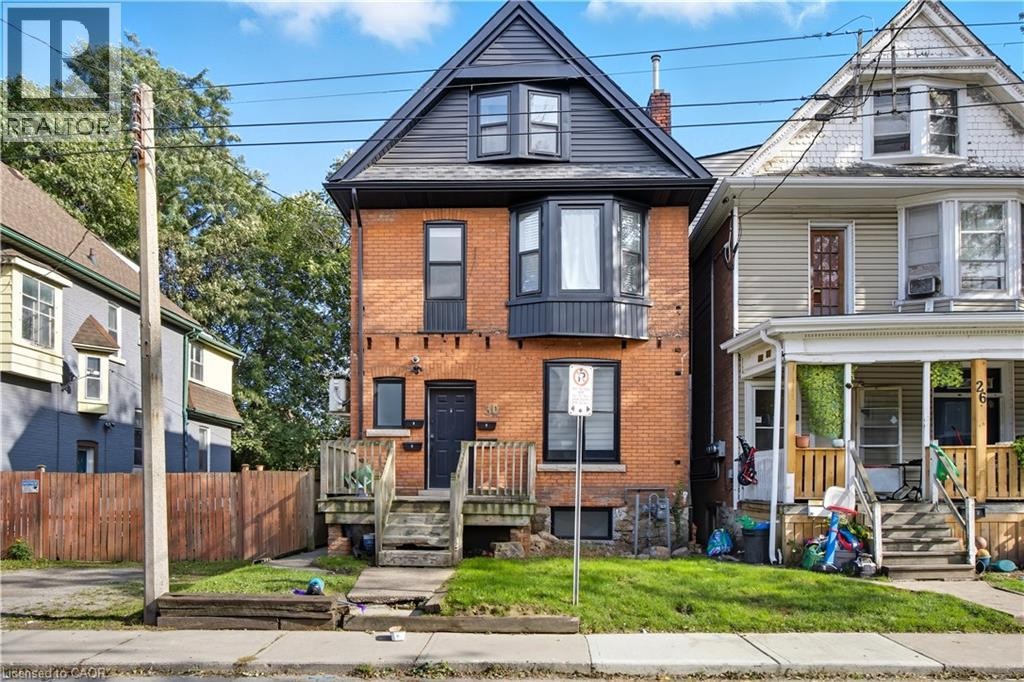 












30 STIRTON Street Unit# 3

,
Hamilton,




Ontario
L8L6E8

