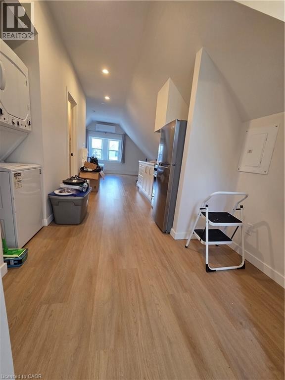 












30 STIRTON Street Unit# 3

,
Hamilton,




Ontario
L8L6E8

