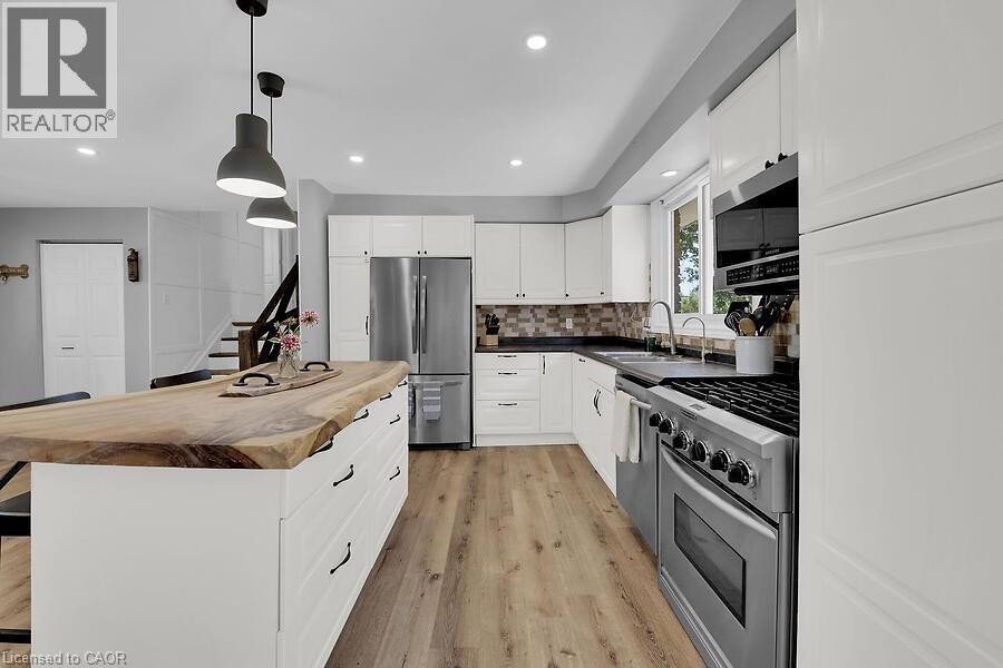 












795 PORT MAITLAND Road

,
Dunnville,




Ontario
N1A2W6

