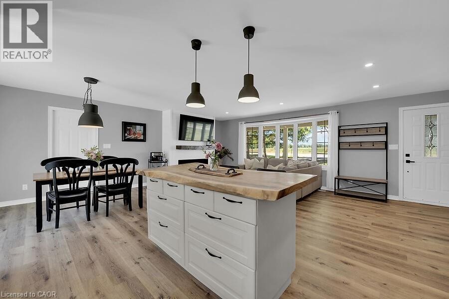 












795 PORT MAITLAND Road

,
Dunnville,




Ontario
N1A2W6

