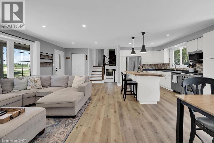 












795 PORT MAITLAND Road

,
Dunnville,




Ontario
N1A2W6

