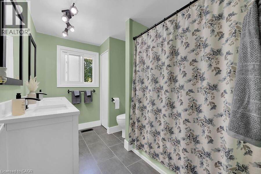 












795 PORT MAITLAND Road

,
Dunnville,




Ontario
N1A2W6

