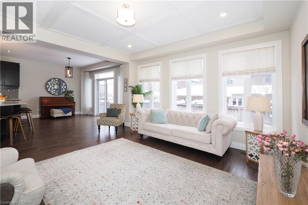 












604 PINERY Trail

,
Waterloo,




Ontario
N2V2Y6

