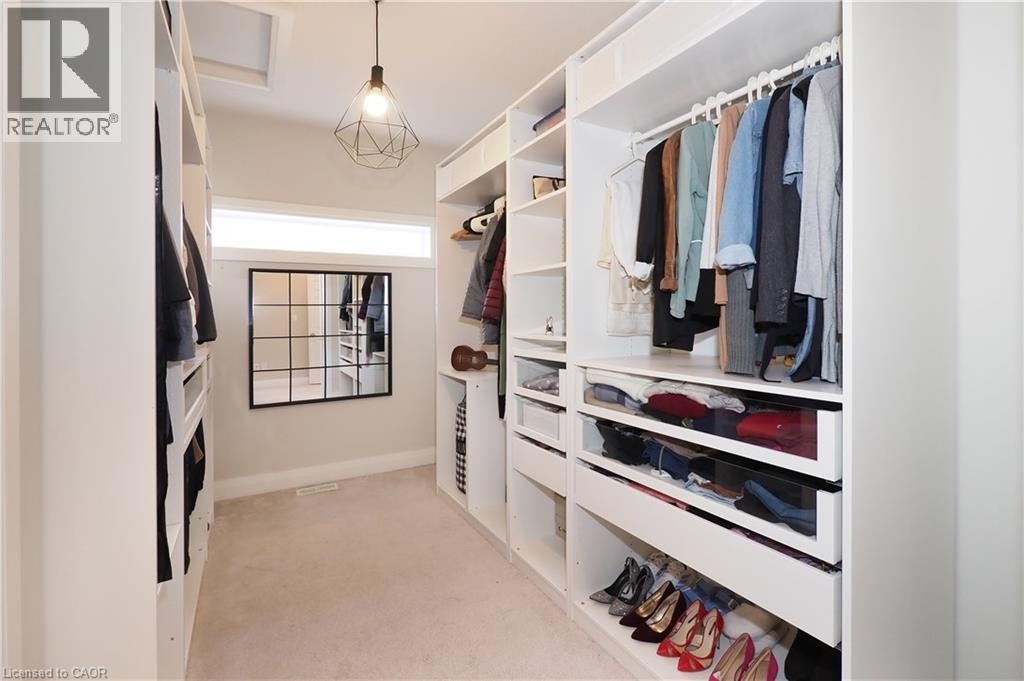 












604 PINERY Trail

,
Waterloo,




Ontario
N2V2Y6

