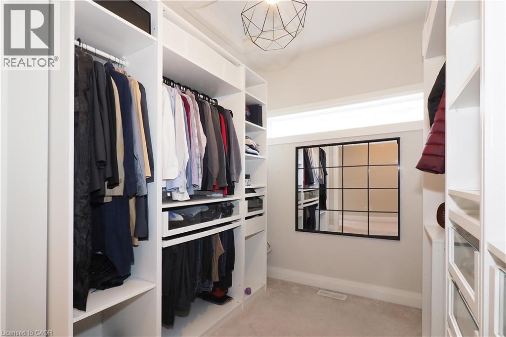 












604 PINERY Trail

,
Waterloo,




Ontario
N2V2Y6

