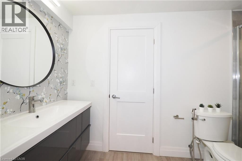 












604 PINERY Trail

,
Waterloo,




Ontario
N2V2Y6

