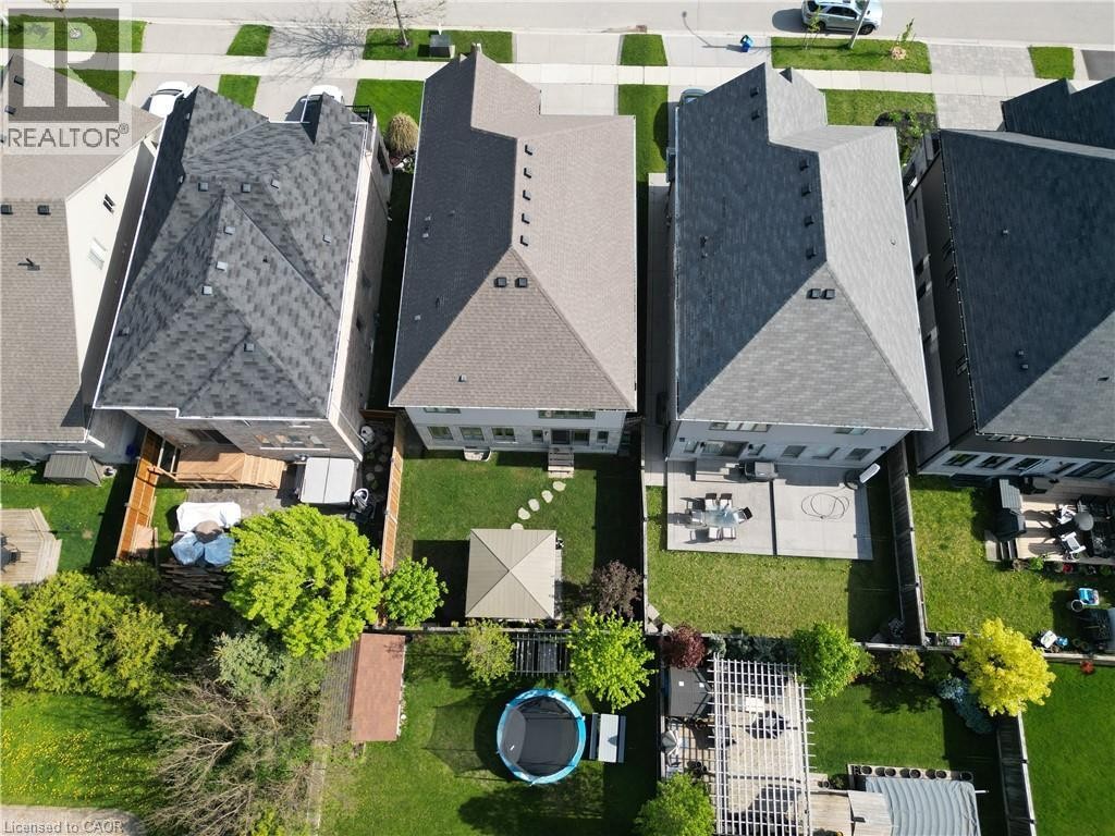 












604 PINERY Trail

,
Waterloo,




Ontario
N2V2Y6

