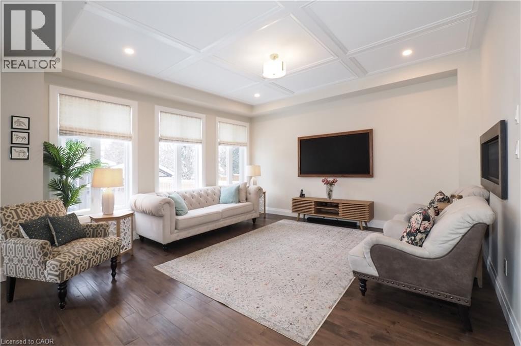 












604 PINERY Trail

,
Waterloo,




Ontario
N2V2Y6

