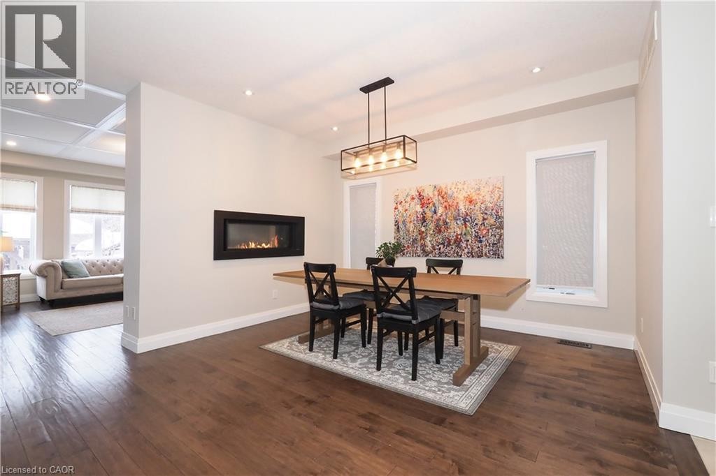 












604 PINERY Trail

,
Waterloo,




Ontario
N2V2Y6

