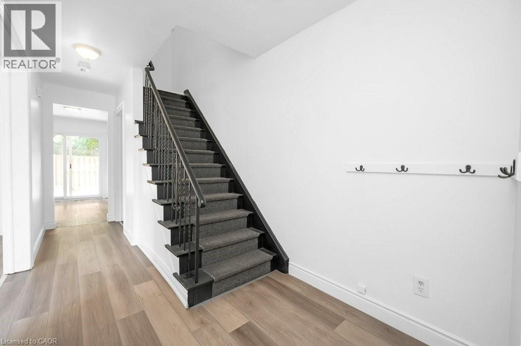 












5193 BANTING Court

,
Burlington,




Ontario
L7L2Z4

