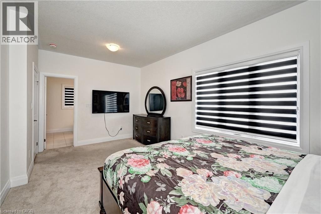 












520 NATHALIE Crescent

,
Kitchener,




Ontario
N2E0H8

