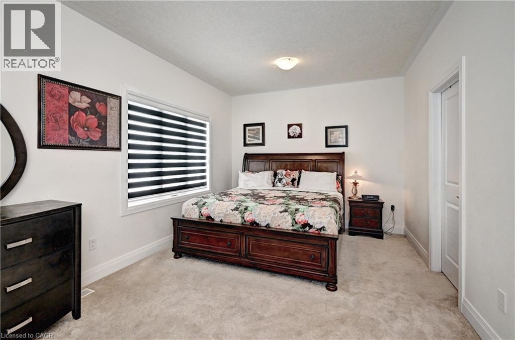 












520 NATHALIE Crescent

,
Kitchener,




Ontario
N2E0H8

