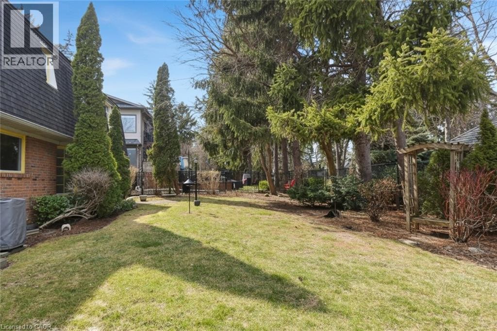 












25 TIMBER Lane

,
Oakville,




Ontario
L6L2Z4

