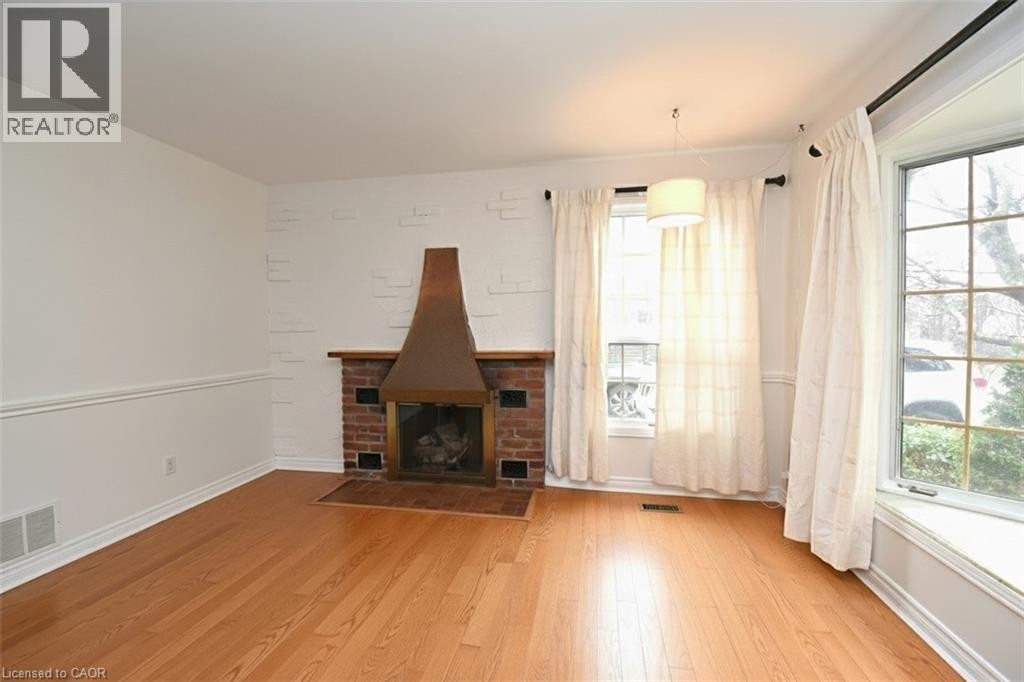 












25 TIMBER Lane

,
Oakville,




Ontario
L6L2Z4

