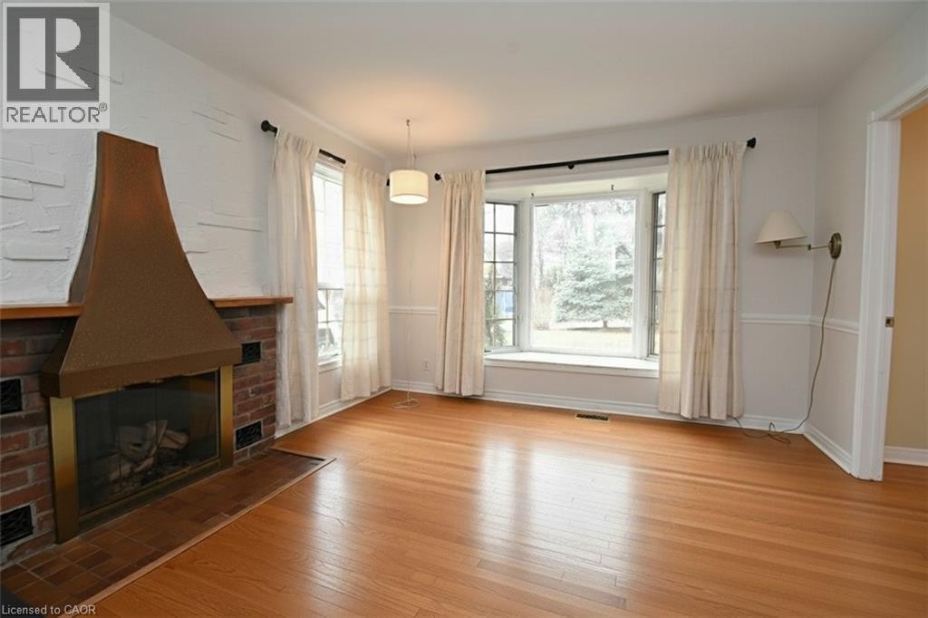 












25 TIMBER Lane

,
Oakville,




Ontario
L6L2Z4

