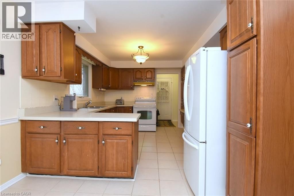 












25 TIMBER Lane

,
Oakville,




Ontario
L6L2Z4

