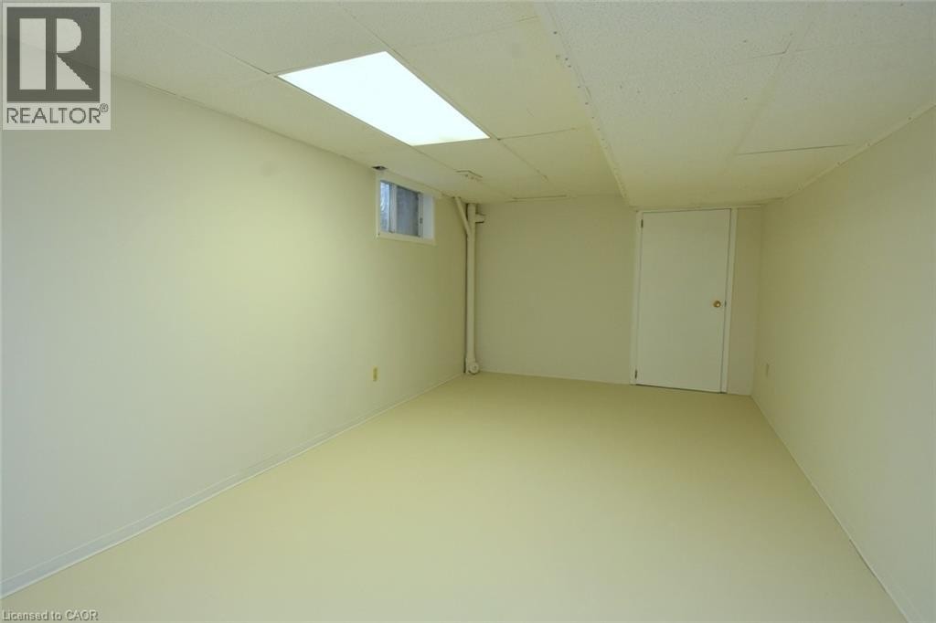 












25 TIMBER Lane

,
Oakville,




Ontario
L6L2Z4

