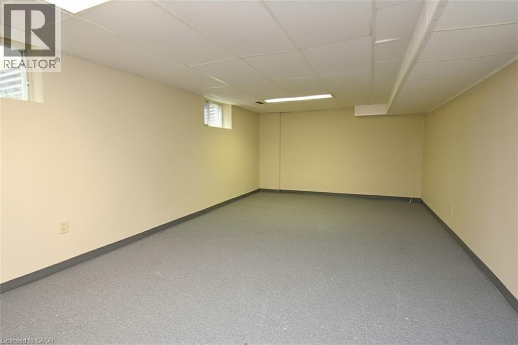 












25 TIMBER Lane

,
Oakville,




Ontario
L6L2Z4

