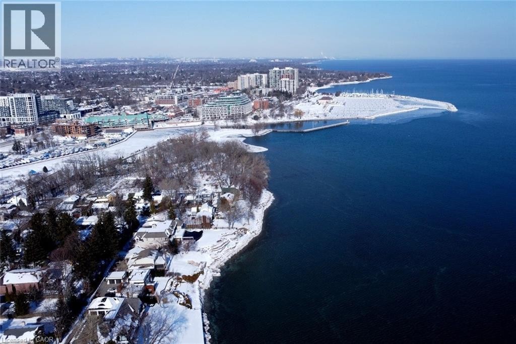 












25 TIMBER Lane

,
Oakville,




Ontario
L6L2Z4

