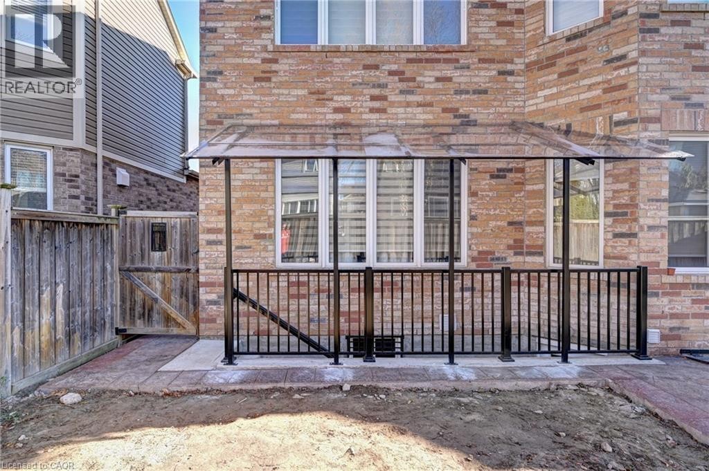 












43 APPLE Drive Unit# BASEMENT UNIT

,
Cambridge,




Ontario
N3C0E7

