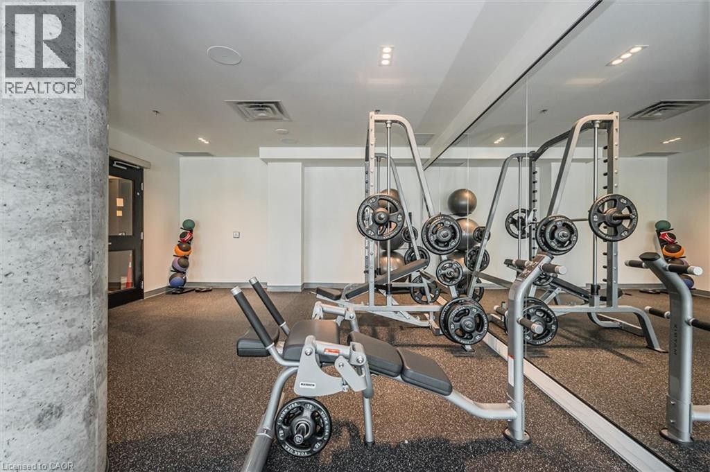 












5 WELLINGTON Street S Unit# 1604

,
Kitchener,




Ontario
N2G0E3

