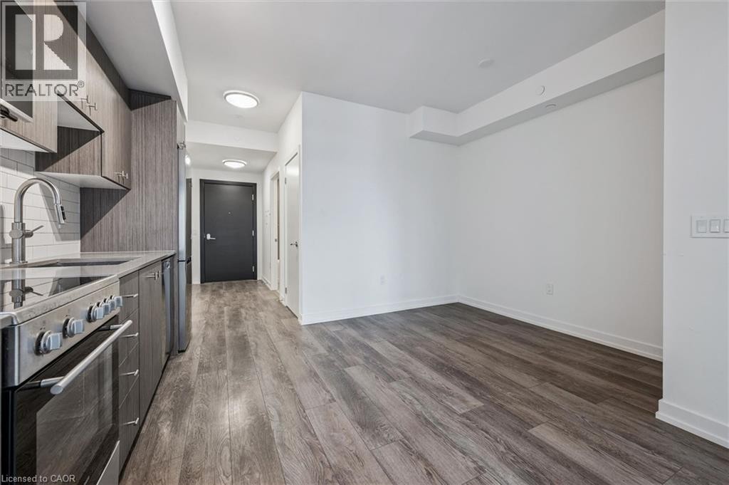 












5 WELLINGTON Street S Unit# 1604

,
Kitchener,




Ontario
N2G0E3

