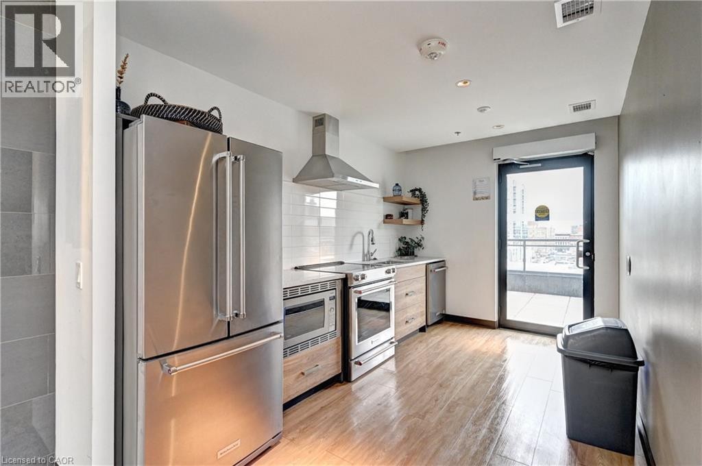 












60 CHARLES Street W Unit# 801

,
Kitchener,




Ontario
N2G0C9


