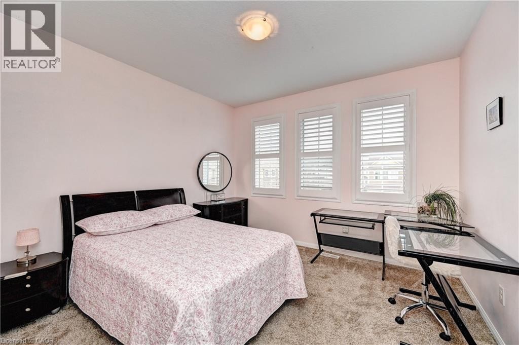 












48 OSGOODE Street

,
Cambridge,




Ontario
N3C0E8

