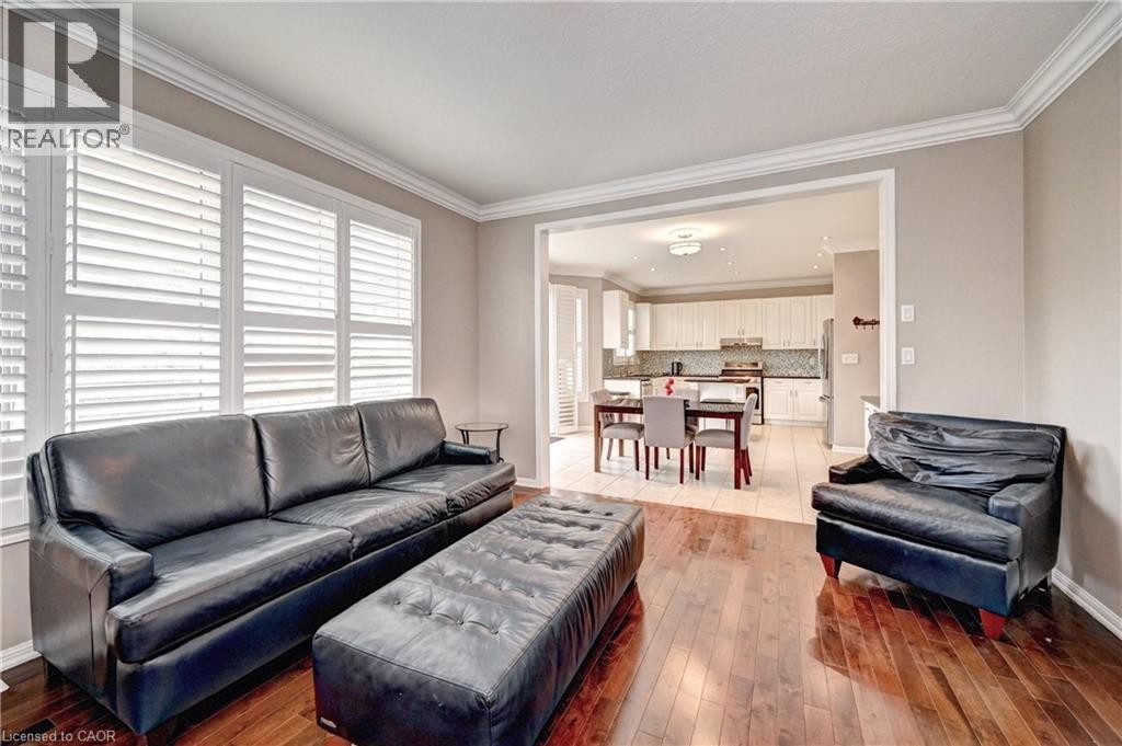 












48 OSGOODE Street

,
Cambridge,




Ontario
N3C0E8

