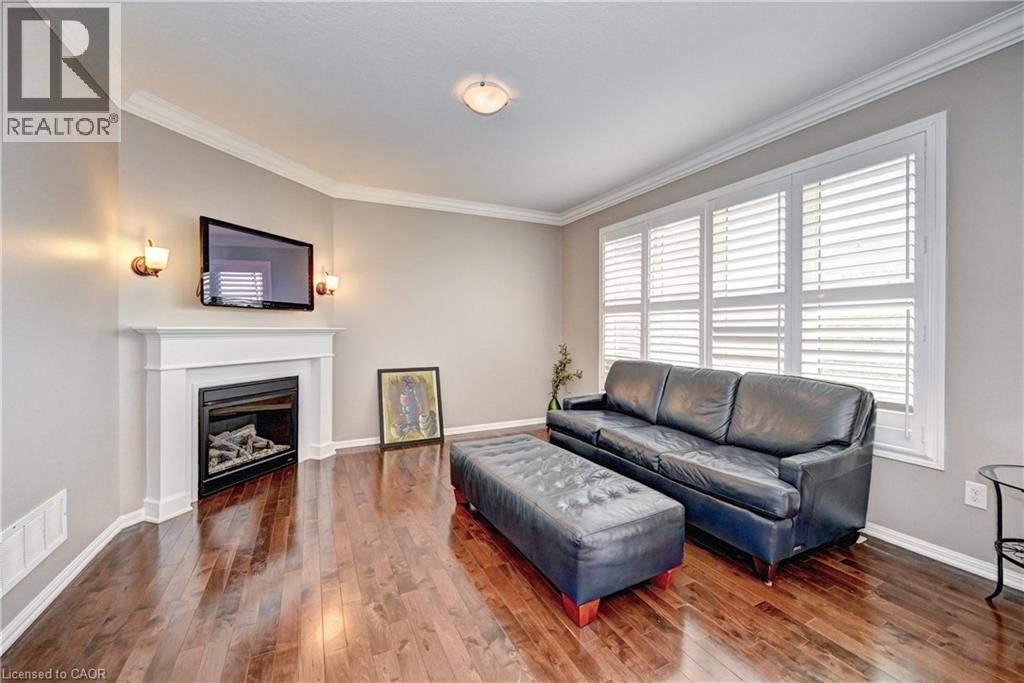 












48 OSGOODE Street

,
Cambridge,




Ontario
N3C0E8

