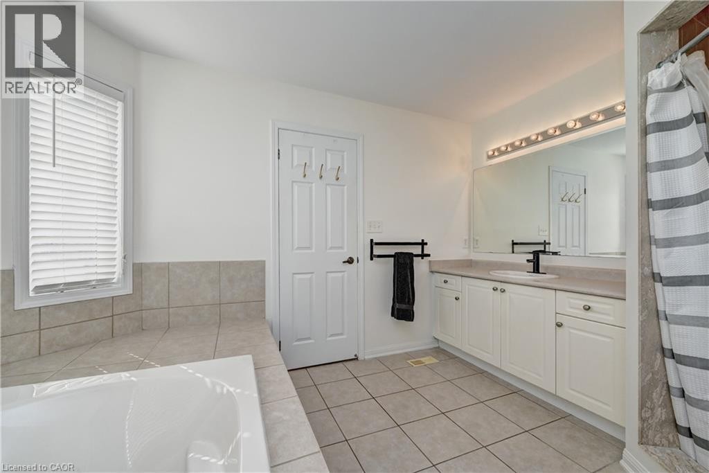 












222 BALDWIN Drive

,
Cambridge,




Ontario
N3C0B3

